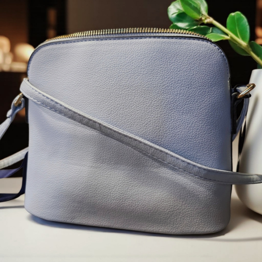 SALE! Soft Blue Mid-Sized Vegan Leather Crossbody Handbag - Picture 5 of 8